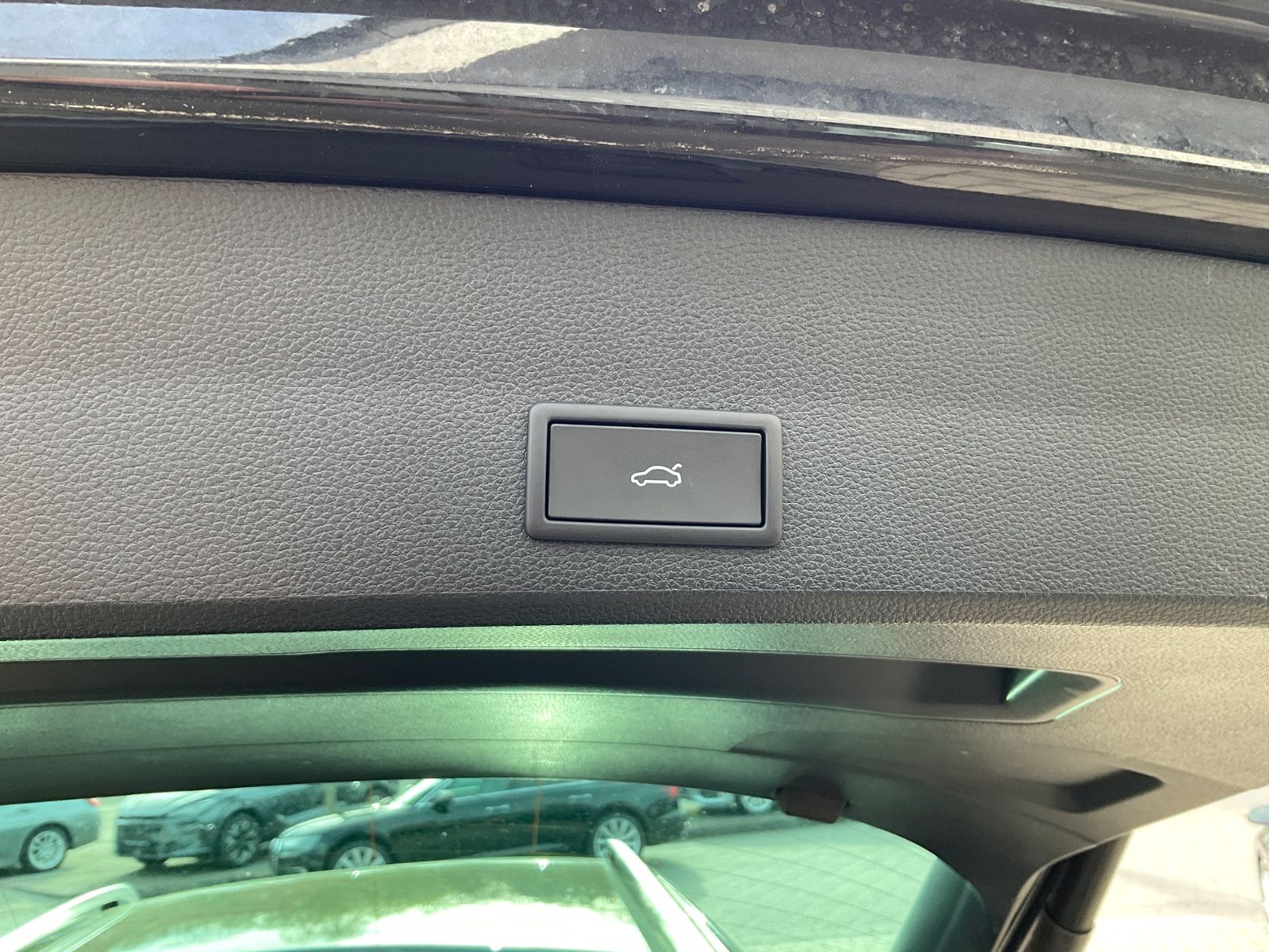 Fahrzeugabbildung SEAT Ateca 1.5 TSI Xperience DSG,LED,Kamera,Navi