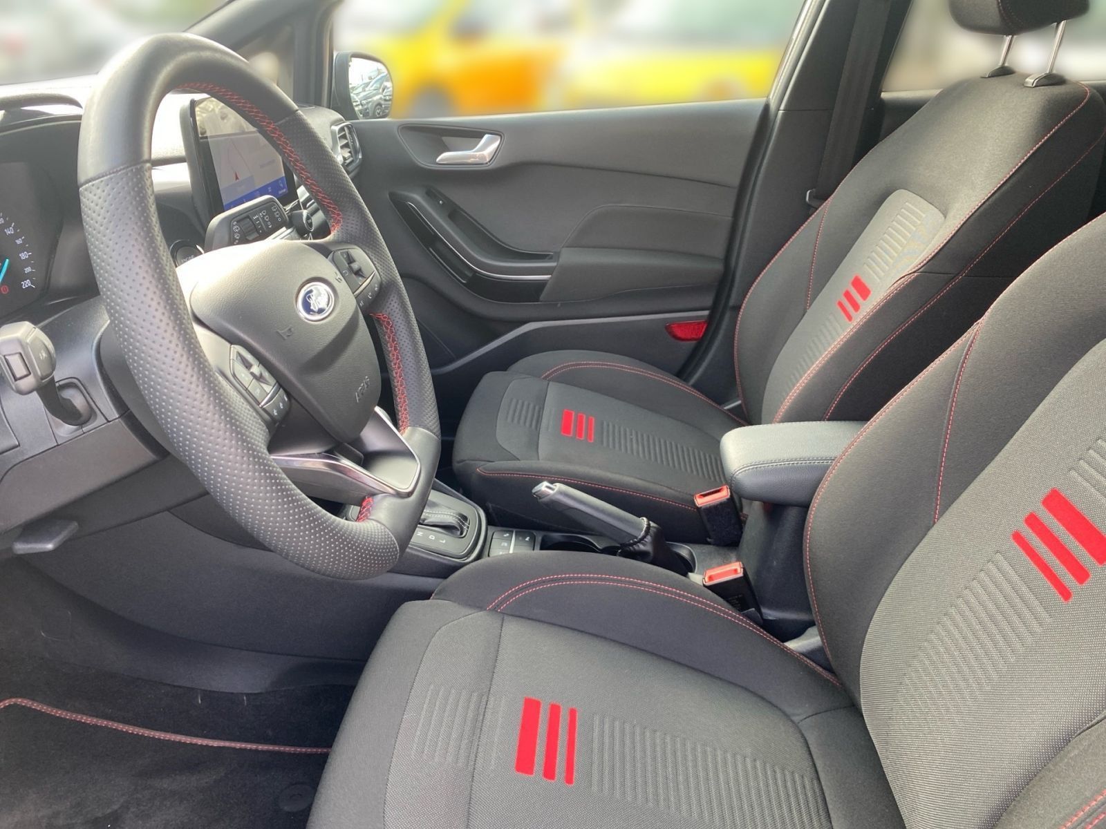 Fahrzeugabbildung Ford Fiesta 1.0 EcoBoost Hybrid Automatik ST-Line X