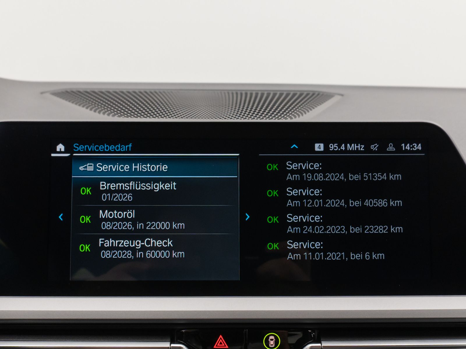 Fahrzeugabbildung BMW 330e Laser 360°HUD DAB H/K Lenkrhzg ACC Komfort