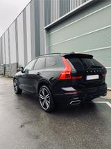 Volvo XC60 T8 AWD R-Design Pano HUD Harman Kardo - Volvo XC60 Gebrauchtwagen in Stuttgart