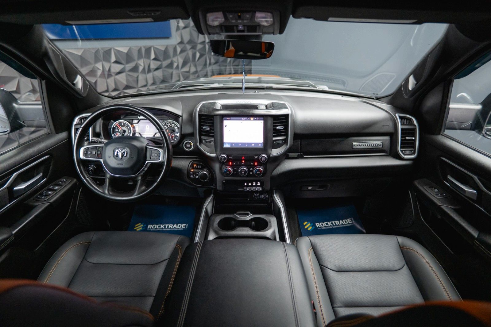 Fahrzeugabbildung Dodge RAM 5.7 V8 HEMI 4x4 OFFROAD Night Limited 19%