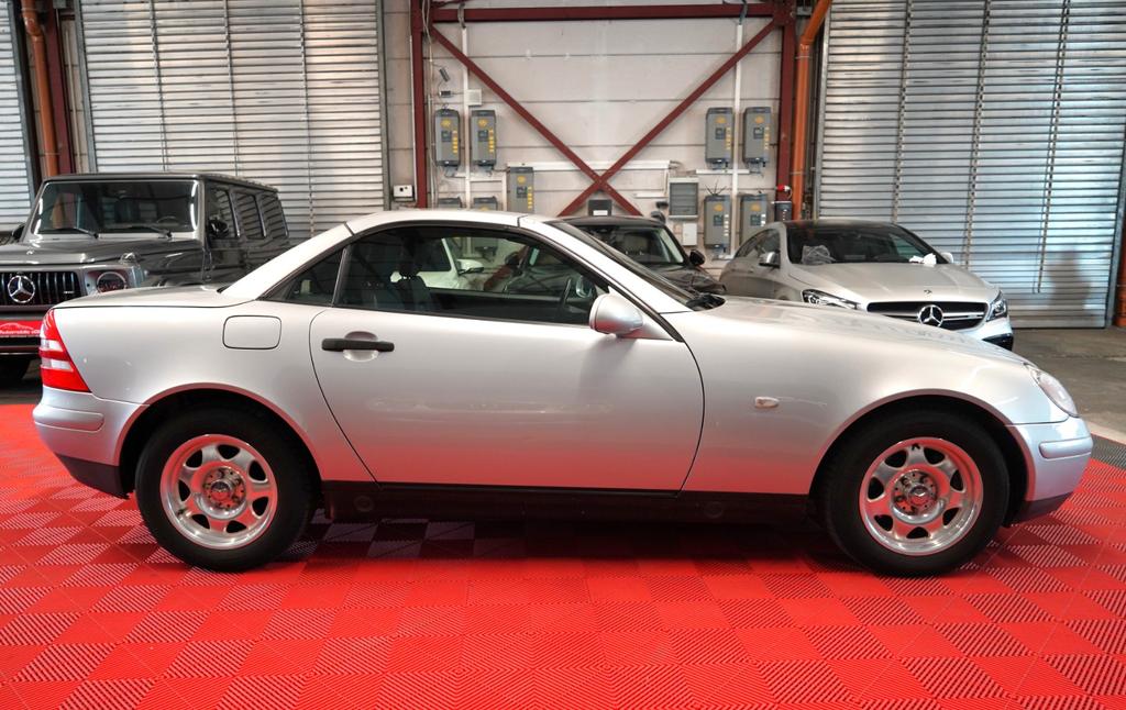 Mercedes-Benz SLK 200