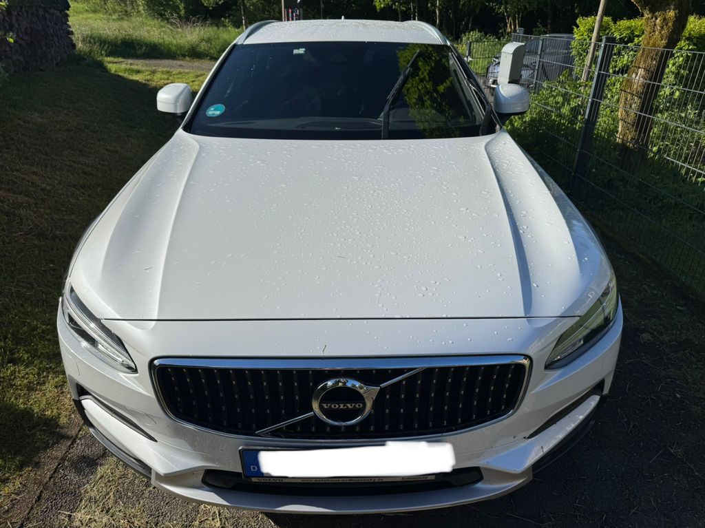 Image of Volvo V90 Cross Country