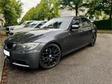 BMW E90 330i M-Paket - BMW 330 mit Benzin-Antrieb: Limousine, 330i M Paket