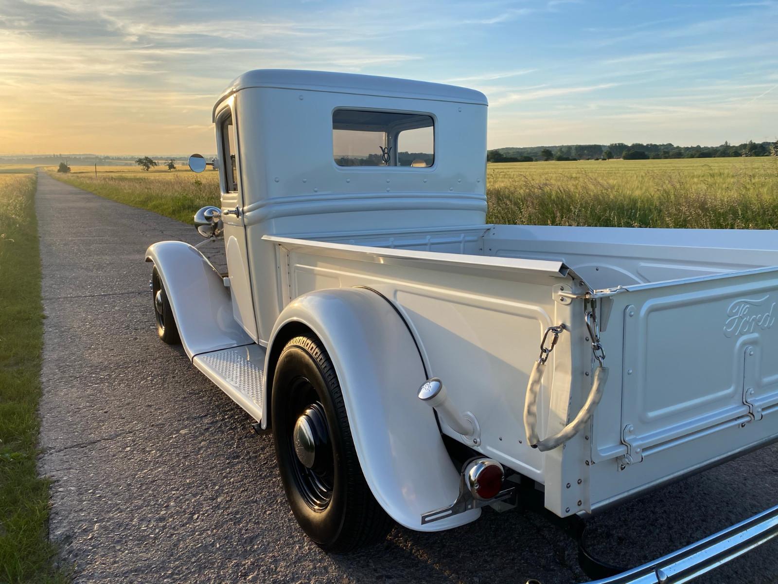 Ford Pickup Flathead V8 Hot Rod
