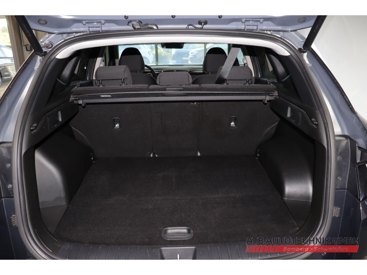 Fahrzeugabbildung Hyundai Tucson Trend Hybrid 1.6 T-GDi 2WD AHK Navi LED