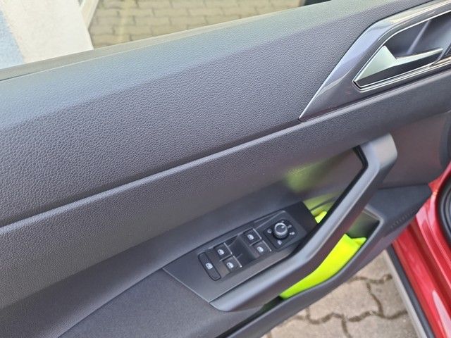 Fahrzeugabbildung Volkswagen Taigo TSI Style DSG Matrix Navi AID ACC RFK SH