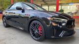 Maserati Levante 3.8 V8 Trofeo USA/PANO/CARBON/B&W/SOFTCL - : Geländewagen, Usa