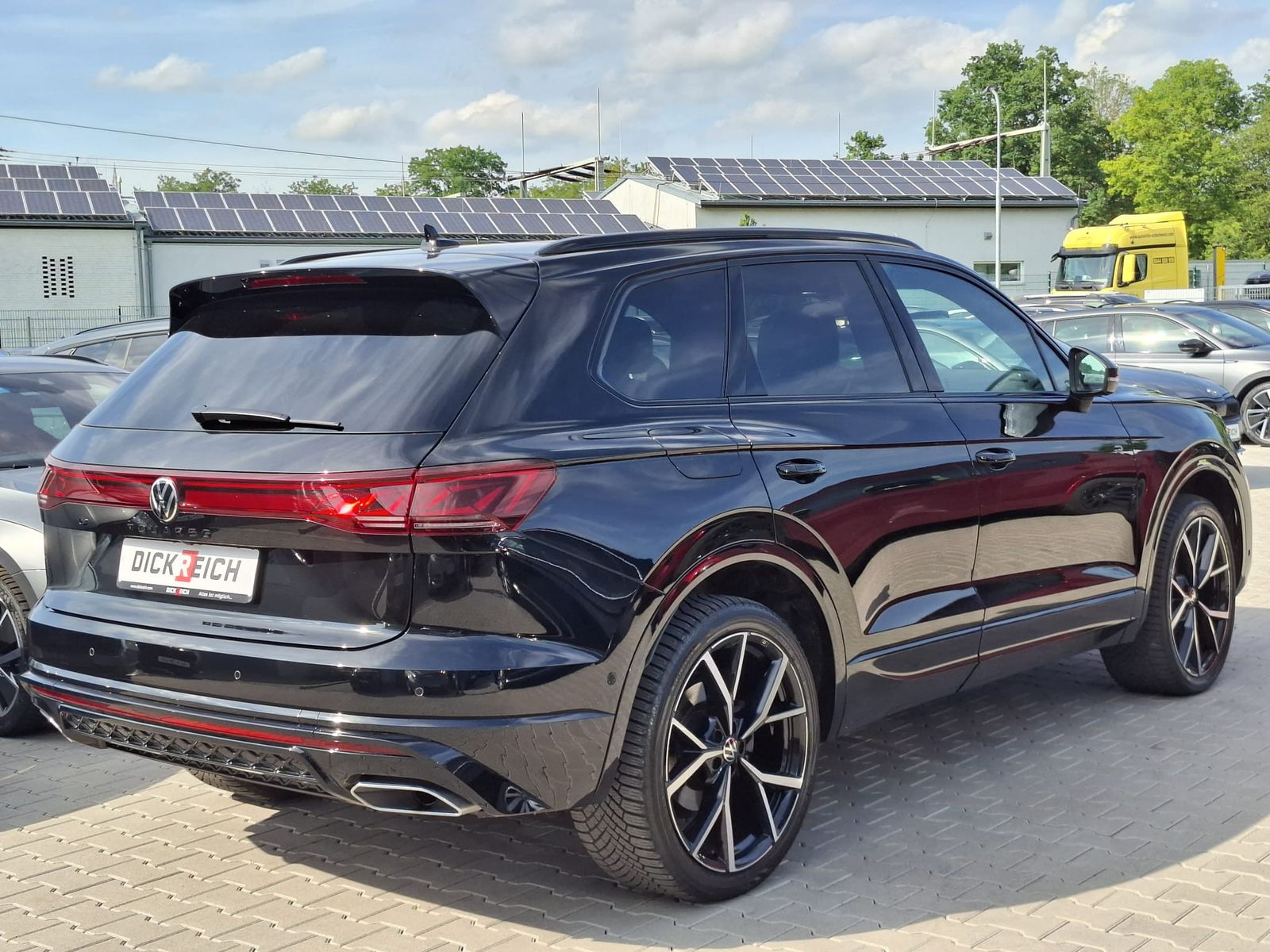 Imagen del vehículo: Volkswagen Touareg 3.0 TDI 4M R-Line VOLL Black 22" UPE 114T
