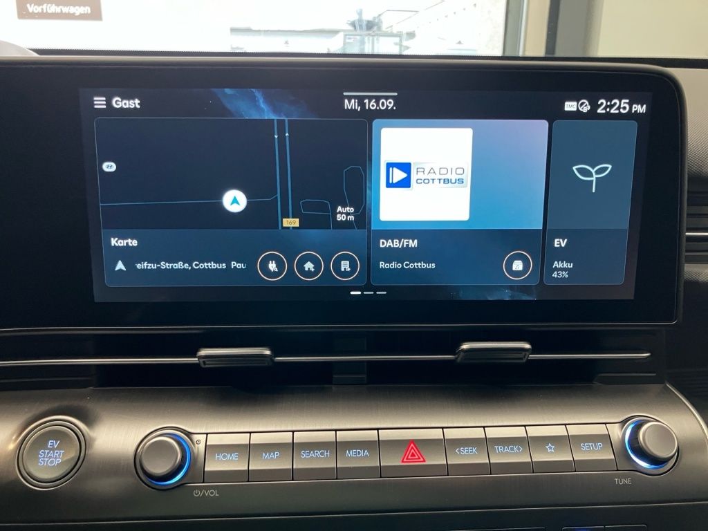 Fahrzeugabbildung Hyundai KONA EV 2WD 65kWh Prime 2xKlima 360 ACC AUT HUD