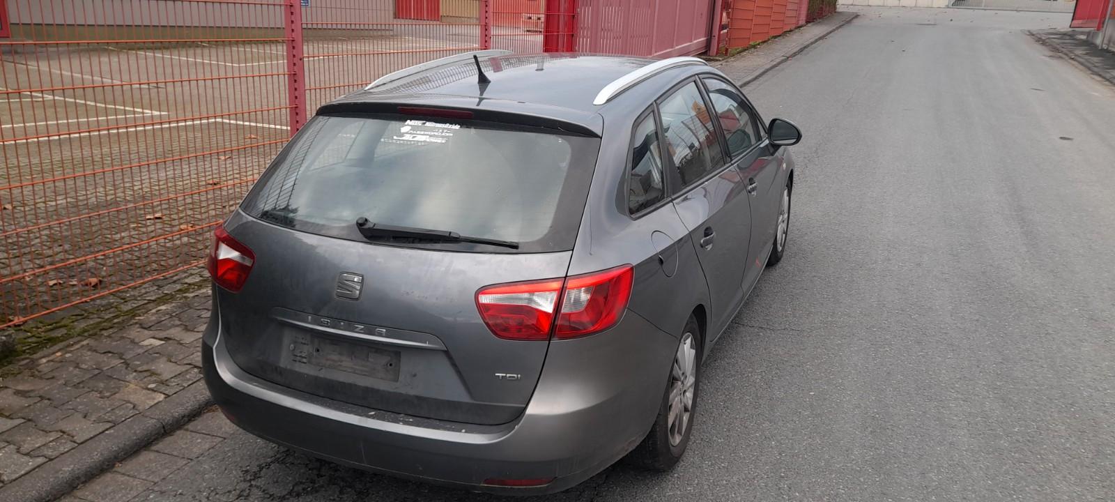 Seat Ibiza 2015 — photo 10