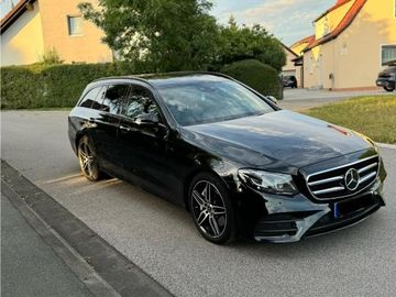 Bild 1 Mercedes-Benz E 400 AMG Line 4Matic - Navi - ACC Burmester - 8