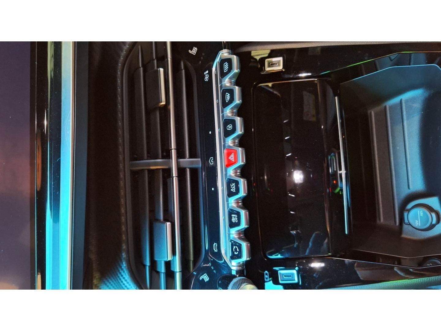 Peugeot 2008 - Bild 20