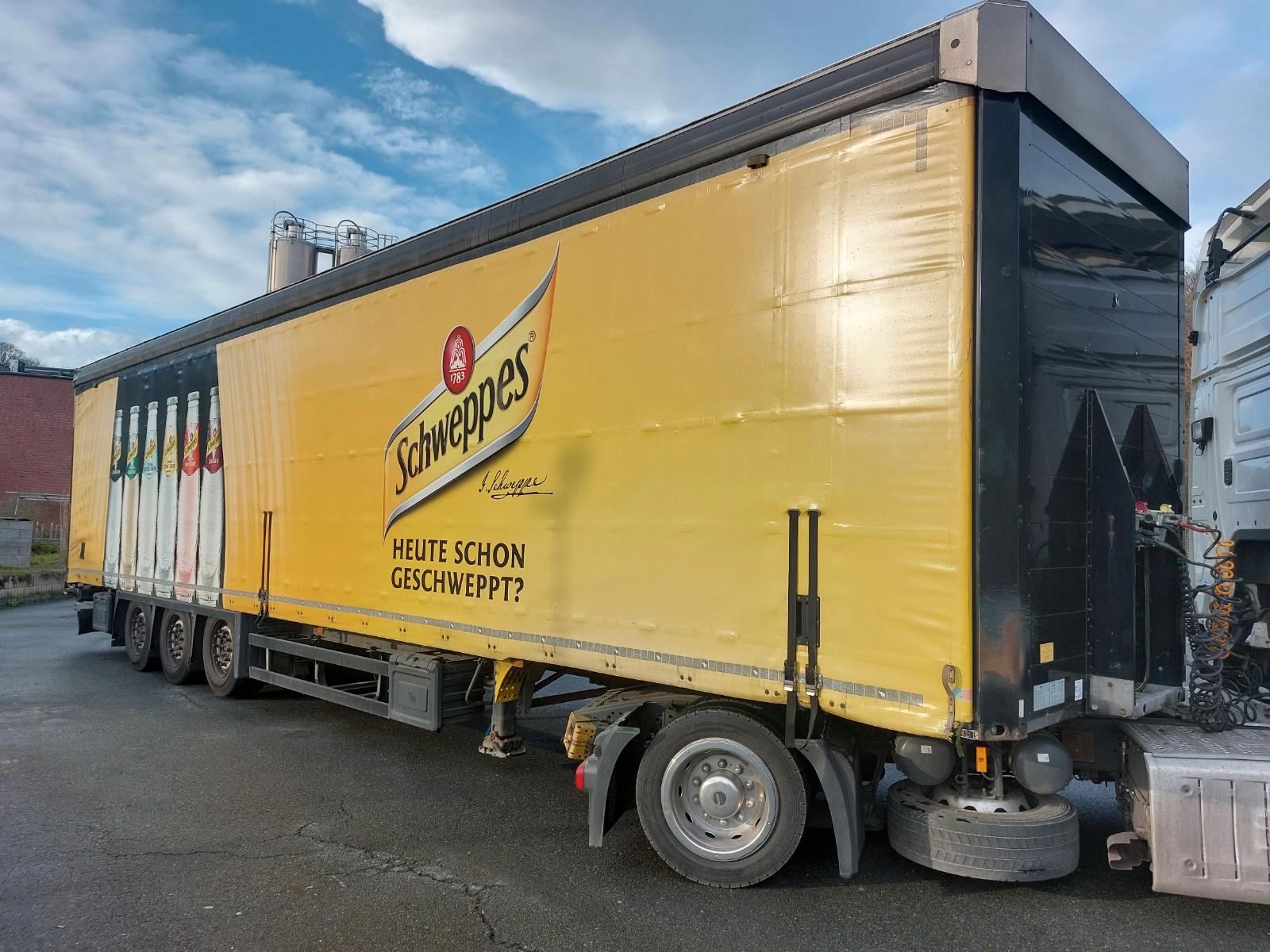 Schmitz Cargobull SCS 24/L-SPEED CURTAIN-Mega-Getränke-Varios