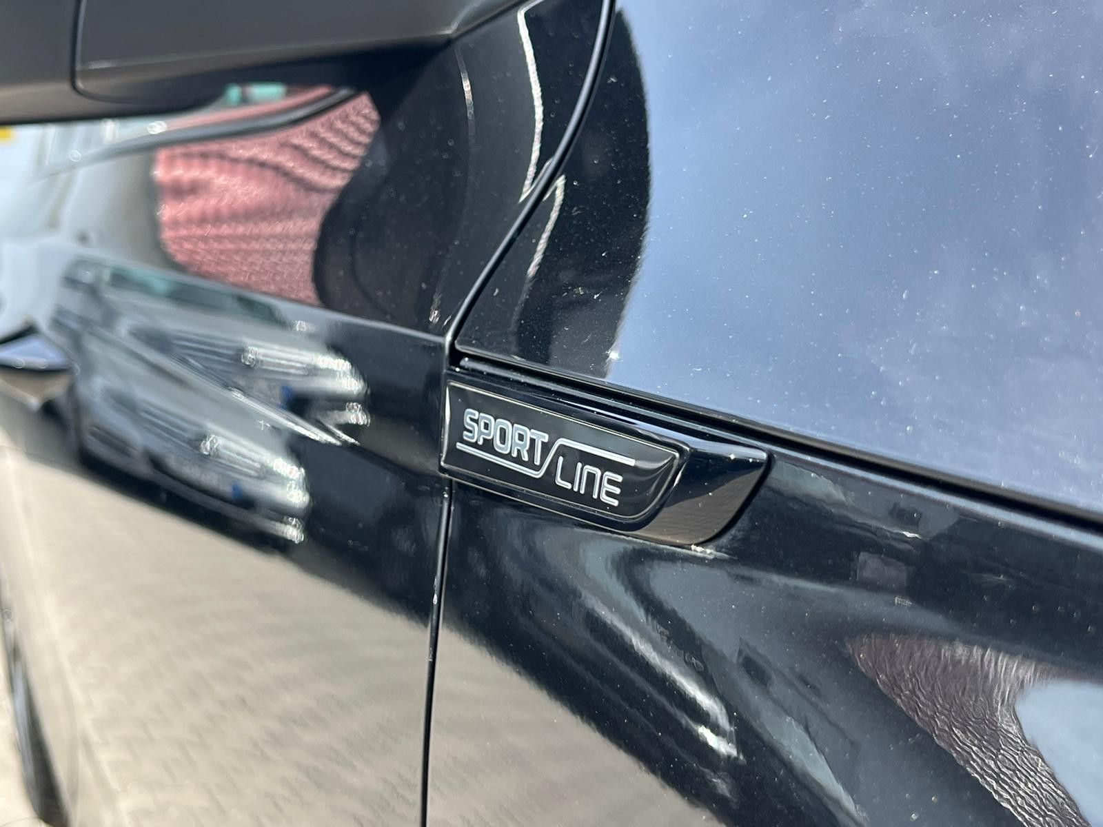 Fahrzeugabbildung SKODA Octavia 1.5 DSG Sportline PANO*MATRIX*AHK*5J.GAR