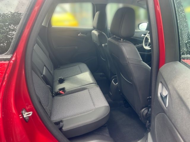 Fahrzeugabbildung Opel Crossland Elegance 1.2 Turbo EU6e Navi LED Apple