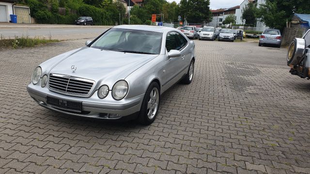 Mercedes-Benz CLK 320 SPORT*Automatik*Kl+SSD*