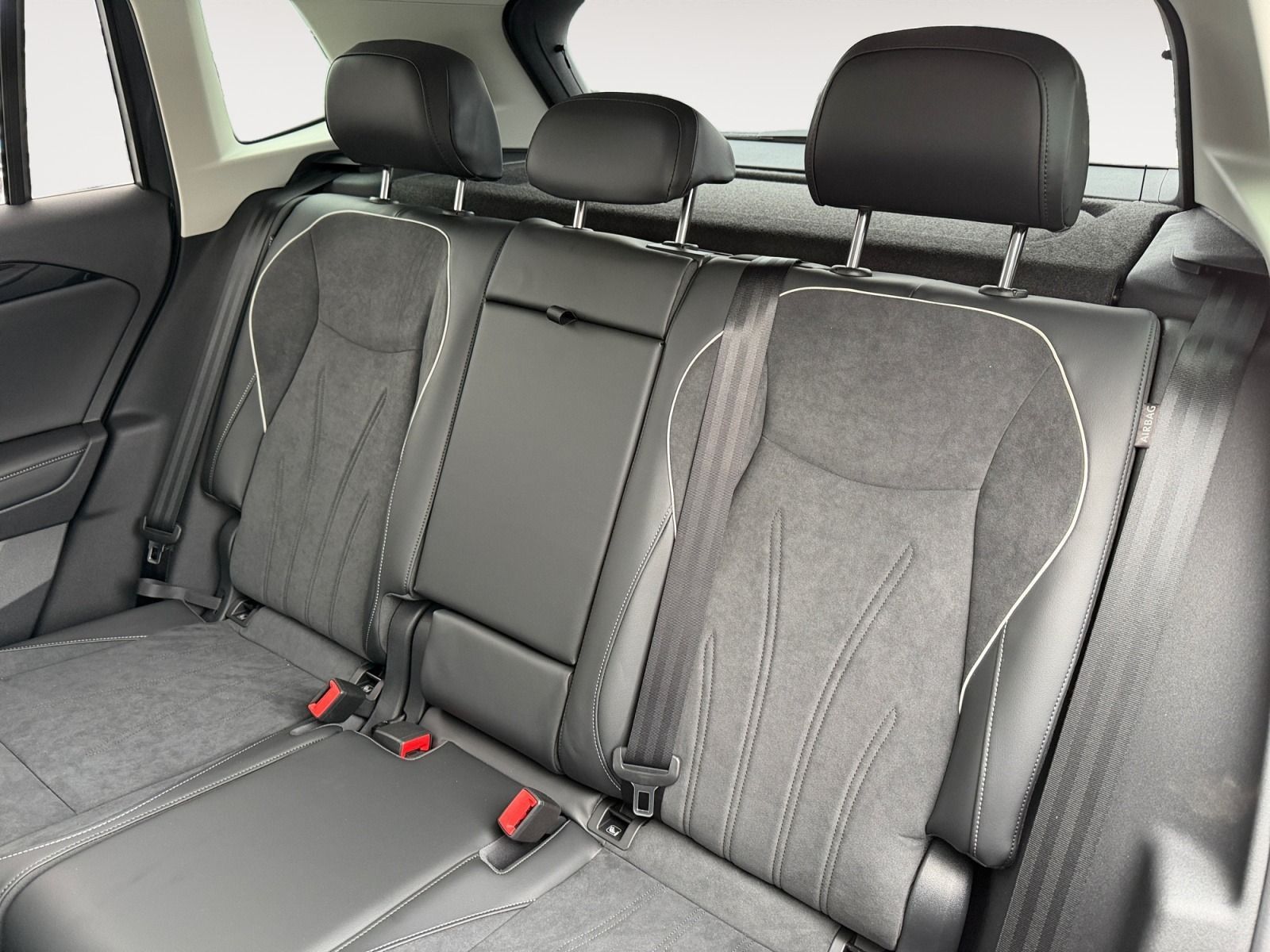 Volkswagen Tiguan - Bild 14