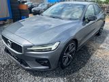 Volvo S60Lim.R Design/ShzG/Cam/E.Siz.Memry/Leder/Sport - Volvo S60: Sport