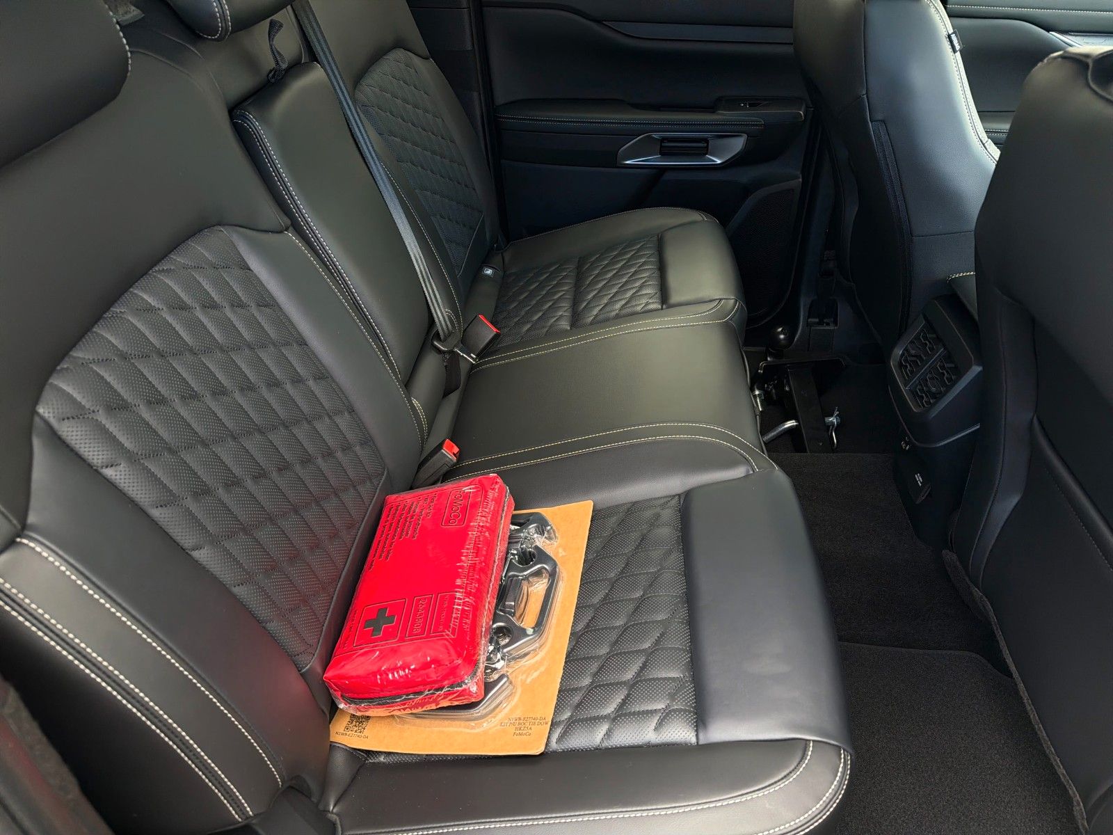 Fahrzeugabbildung Ford Ranger Platinum e-4WD Doppelkabine, TECHNOLOGIEP