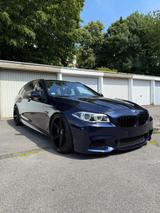 BMW 530d x M Paket, KV1, Kw V3, stdHZ, Pano, wie NEU - BMW 530 in Leverkusen