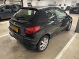 Peugeot 206 1.6 HDI 110 - Peugeot 206 mit Diesel-Antrieb: Limousine