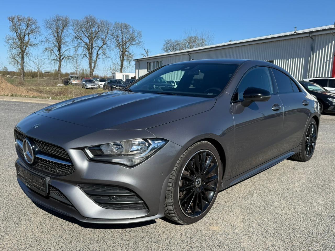 Mercedes-Benz CLA 220 d AMG LINE