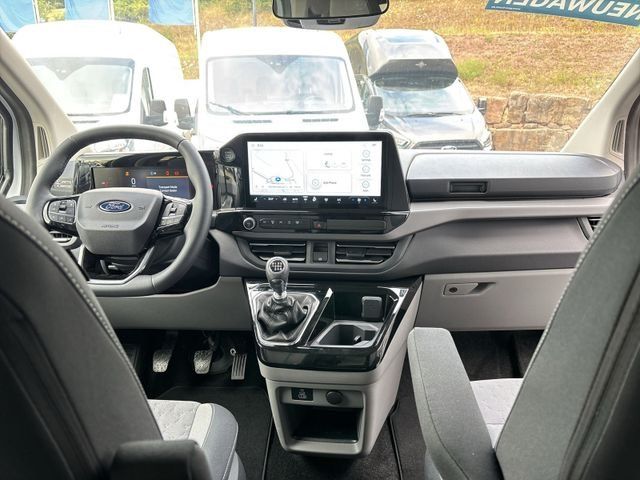 Fahrzeugabbildung Ford Tourneo Custom 2.0 320 L1 Nugget Titanium