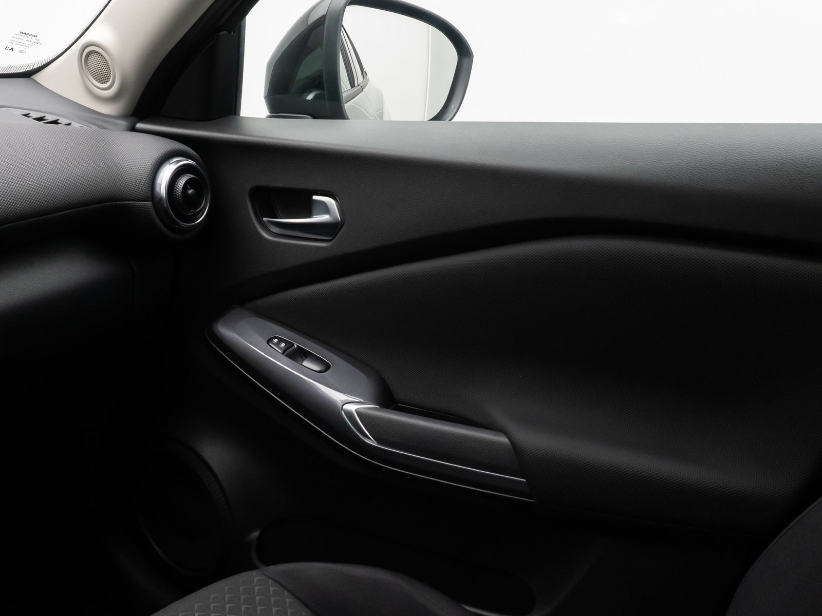 Fahrzeugabbildung Nissan Juke ACENTA Kamera FahrAssist DAB LED Touch LM