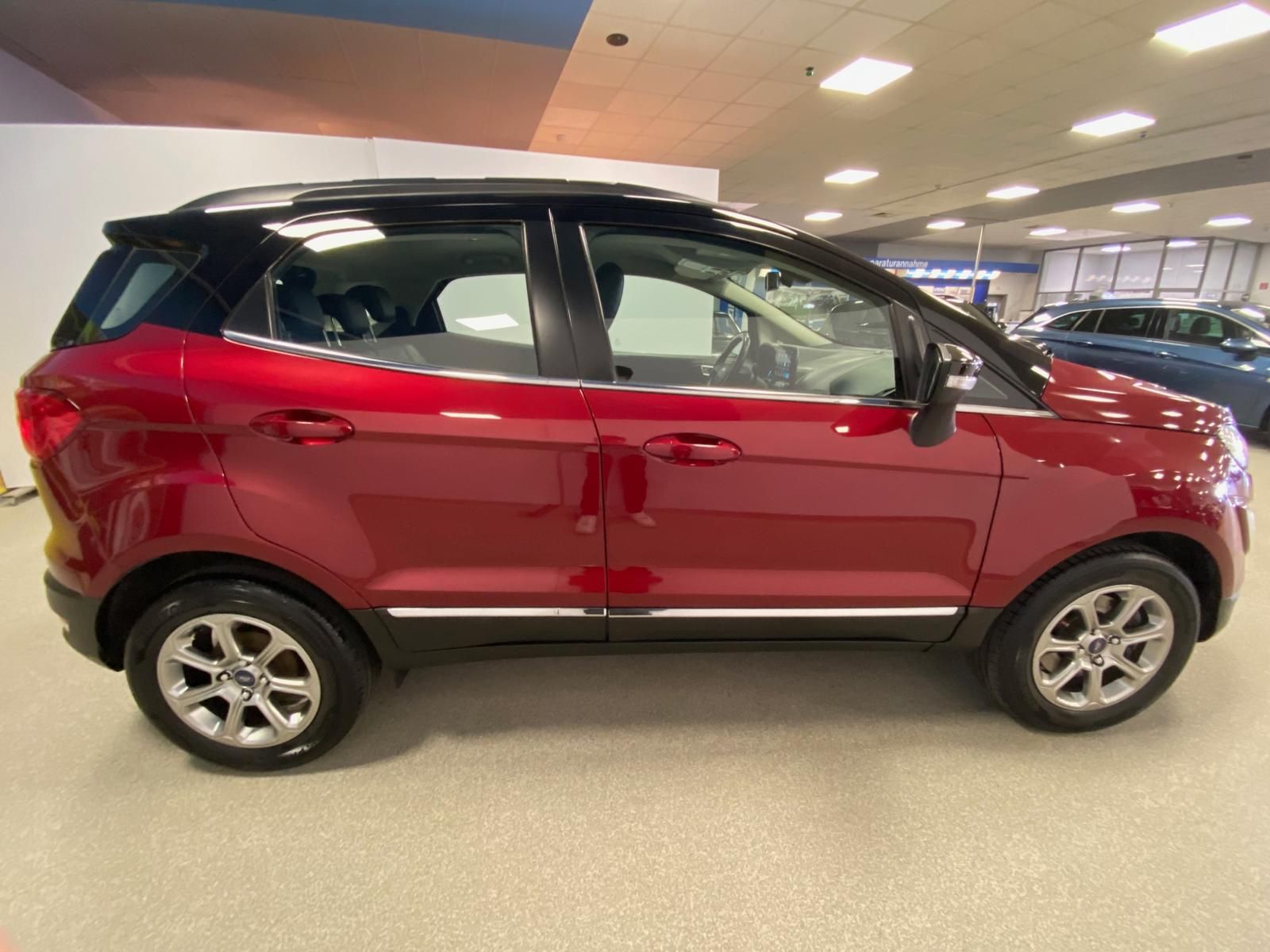 Fahrzeugabbildung Ford EcoSport 1.0 Titanium Automatik+AHK++NAVIGATION+