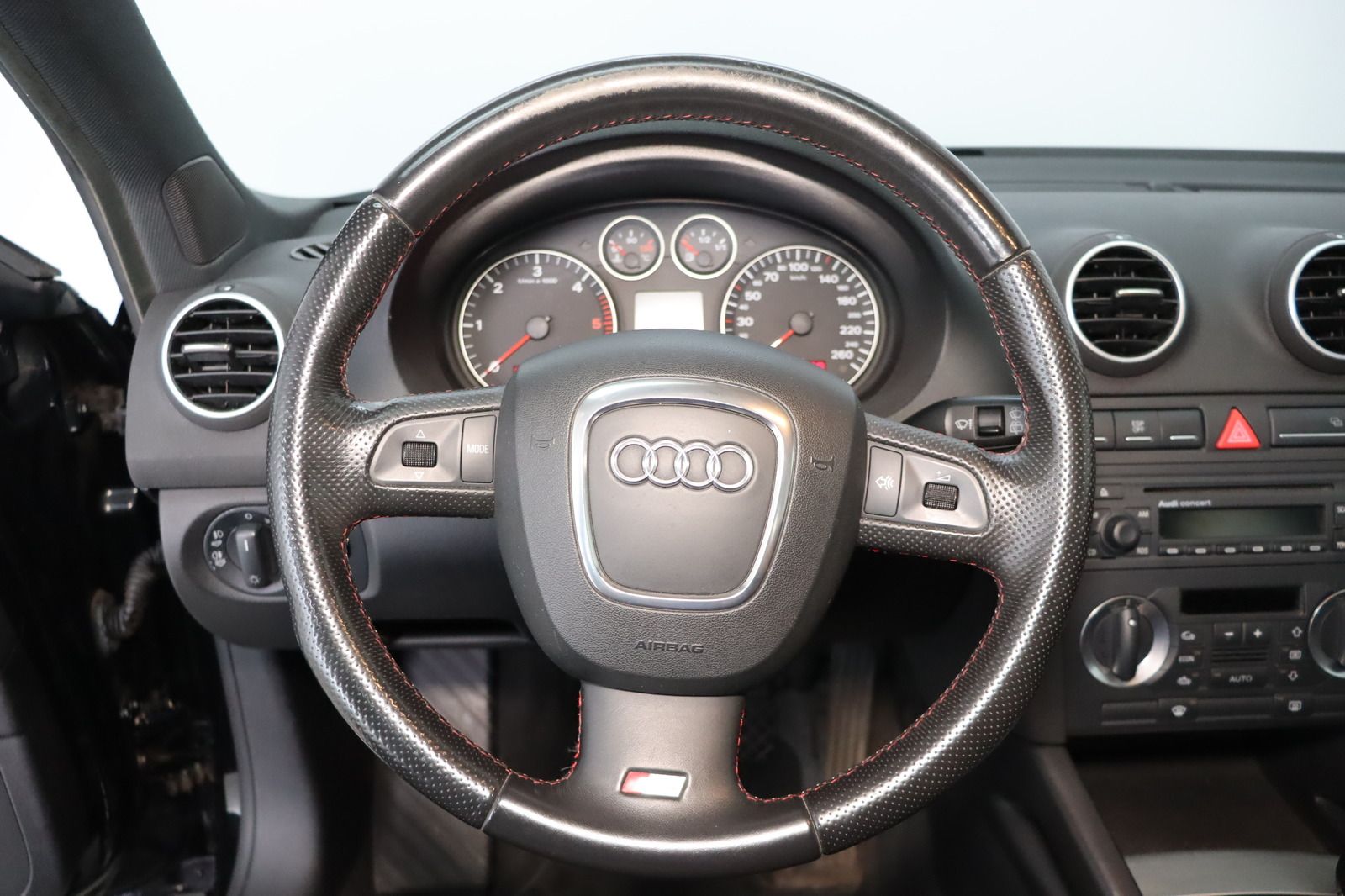 Fahrzeugabbildung Audi A3 Sportback 2.0 TDI quattro S line Sportpaket p