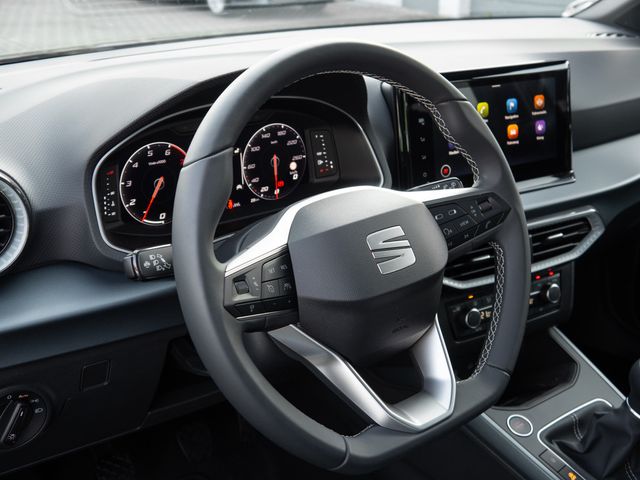 Arona 1.0 Xperience PDC KAMERA NAVI ACC LED