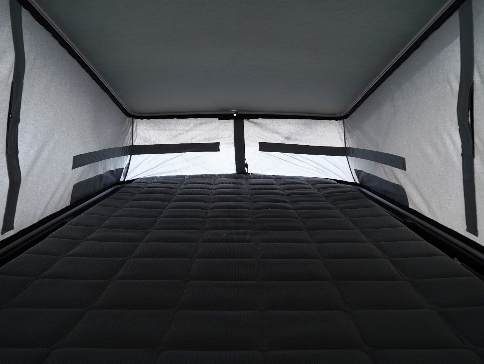 Fahrzeugabbildung Pössl VANSTAR Vito Tourer 119 CDI Pro 4x4 lang MARKISE