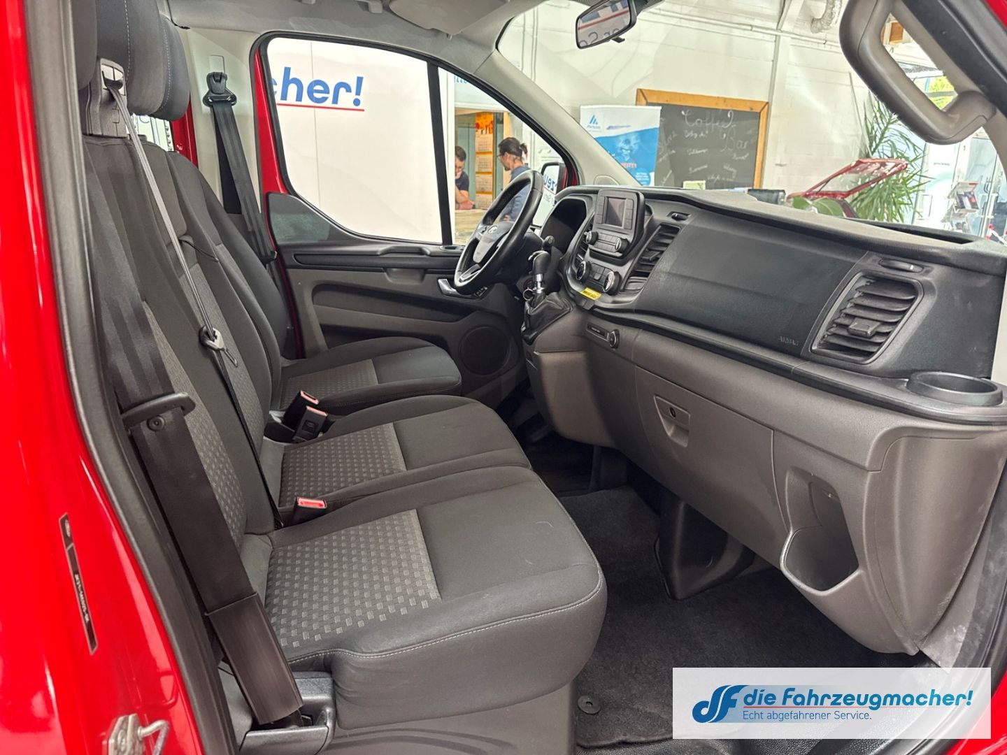 Fahrzeugabbildung Ford Transit Custom Tourneo 320 L1 Trend 2.0 TDCi EU6