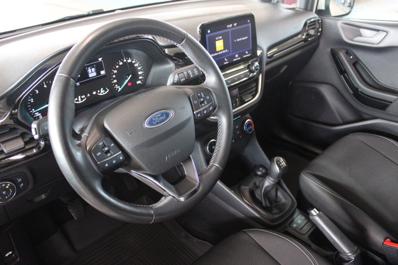 Fahrzeugabbildung Ford Fiesta Trend KLIMA LED WinterPaket PDC 1.Hand