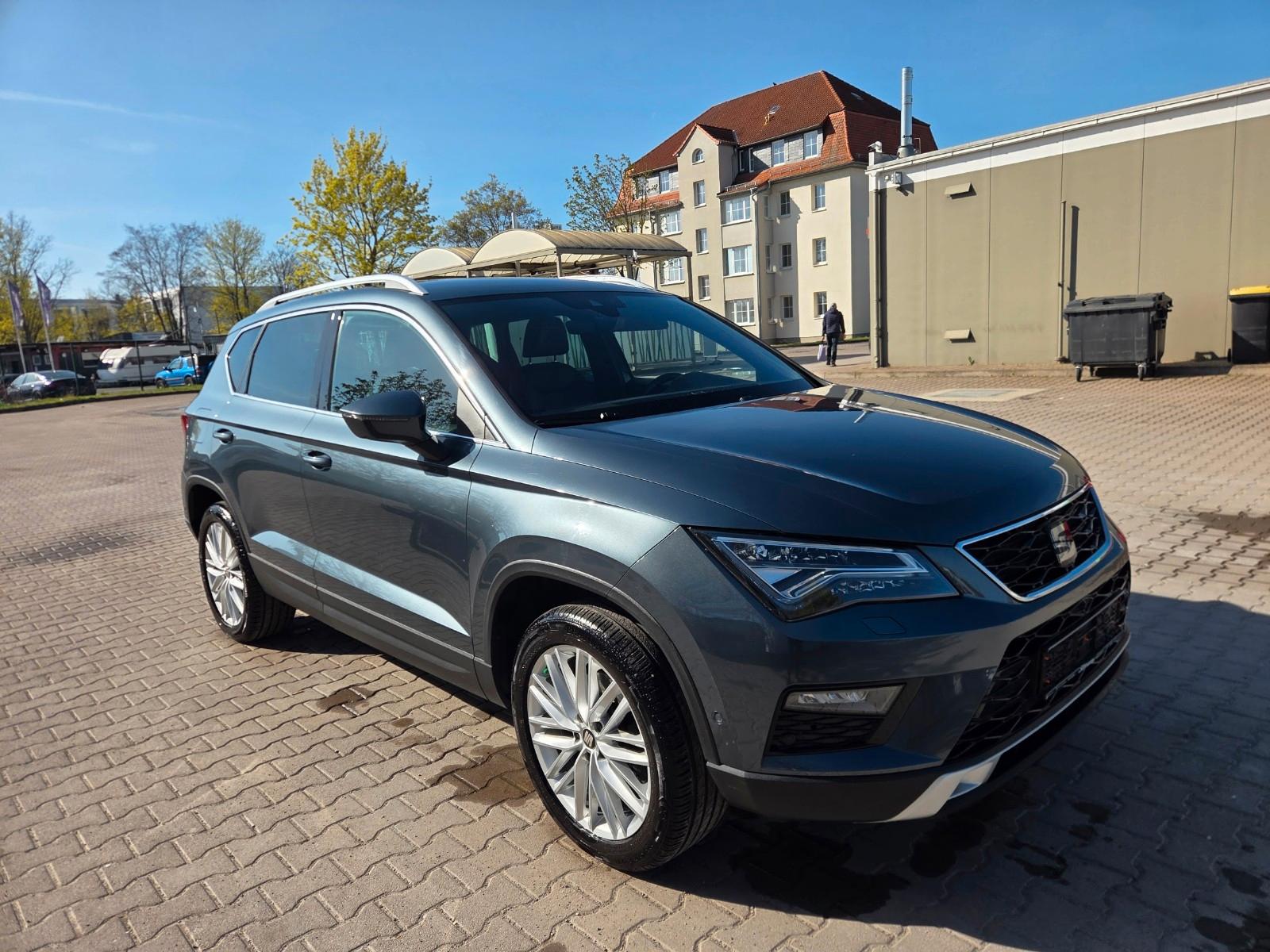 Seat Ateca Xcellence 4Drive+AHK+360°+Leder+LED+8 fach