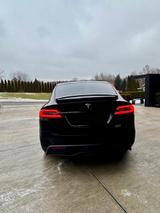 Tesla Model X Plaid Tri Motor AWD, 6-Sitzer, Vollausst - Tesla Model X: Plaid