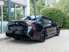 BMW M5 Limousine/ DRIVING PROF. / COMFORT PAKET/ B&W BMW M5 Limousine/ DRIVING PROF. / COMFORT PAKET/ B&W