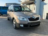 Skoda Roomster Scout 1.6 SHZ PDC  Tüv Neu - Skoda Roomster: Scout