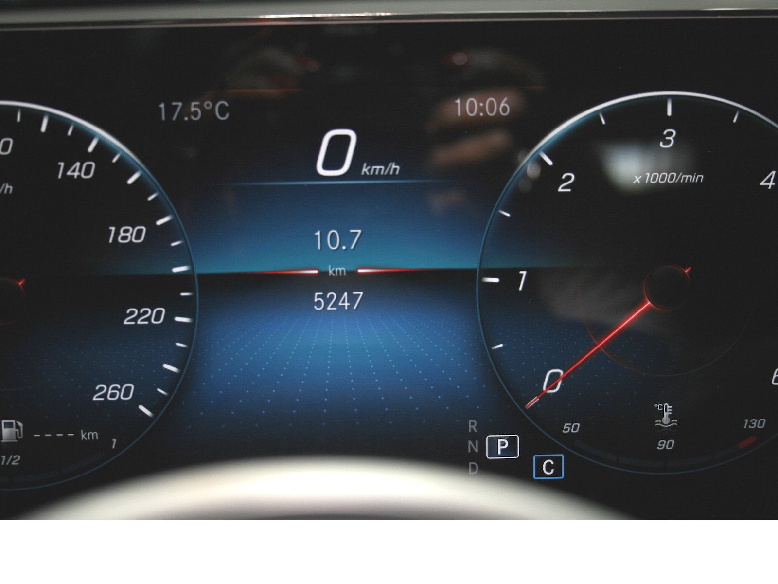 Fahrzeugabbildung Mercedes-Benz GLB 200 d Progres.*LED*Polster schwarz/braun*Kam