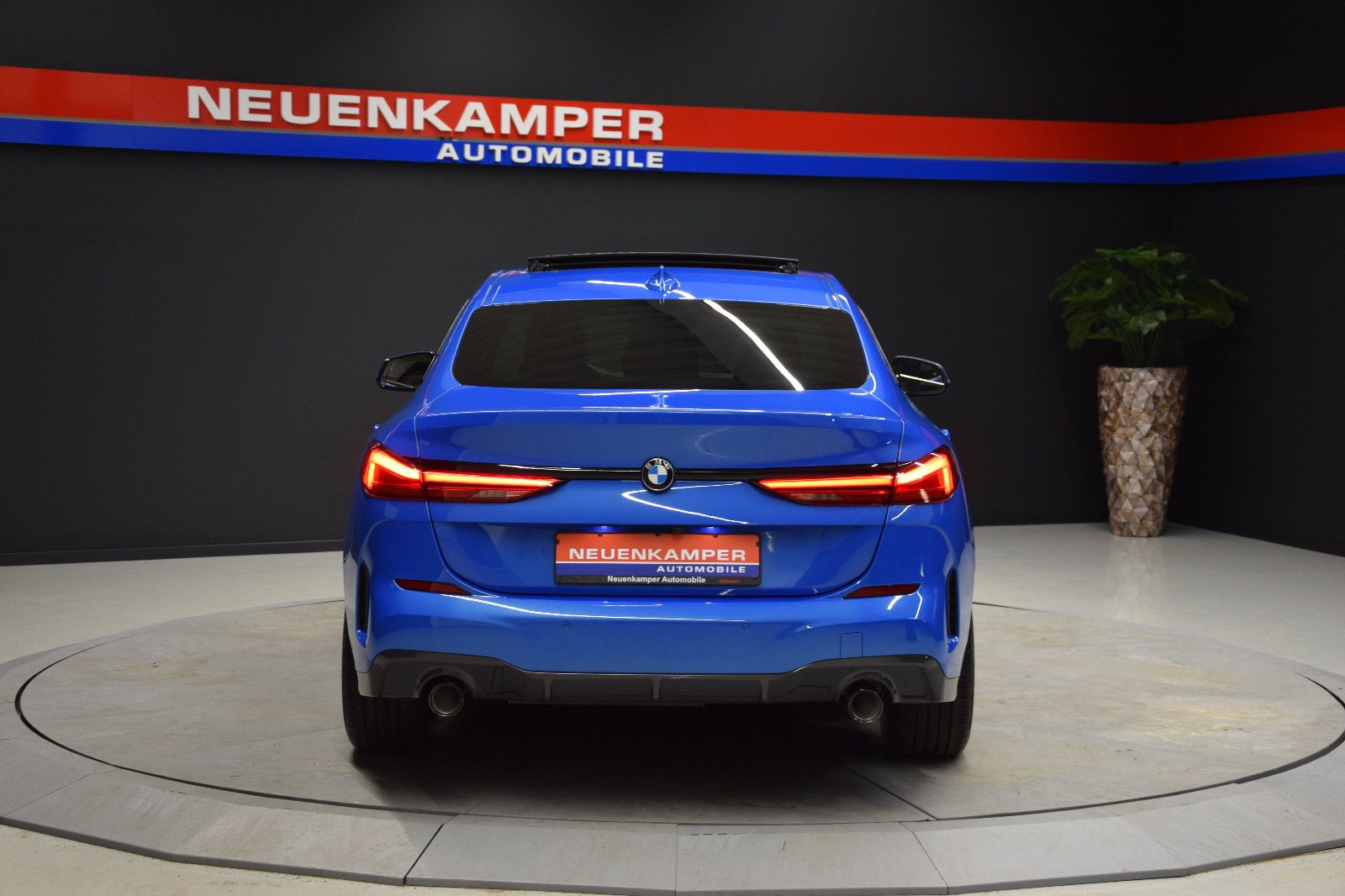 Fahrzeugabbildung BMW 220 d xDrive Gran Coupé M Sport Pano ACC Memory