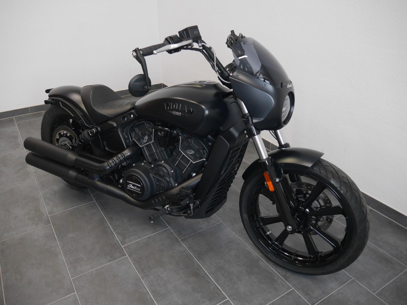 Indian Scout Rogue // Extras für 2600€ / 1.Hand // LED