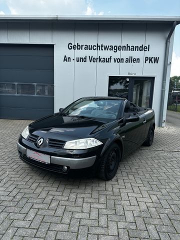 Renault Megane II Coupe / Cabrio Dynamique*PDC*SHZ*LEDER