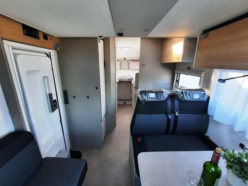 Fahrzeugabbildung LMC Tracer 730 EL Verfüg./Sparen Sie 9.271,- €