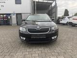 Skoda Octavia Combi Elegance - Skoda Octavia Gebrauchtwagen in Düsseldorf