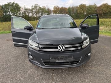 Volkswagen Tiguan - 2