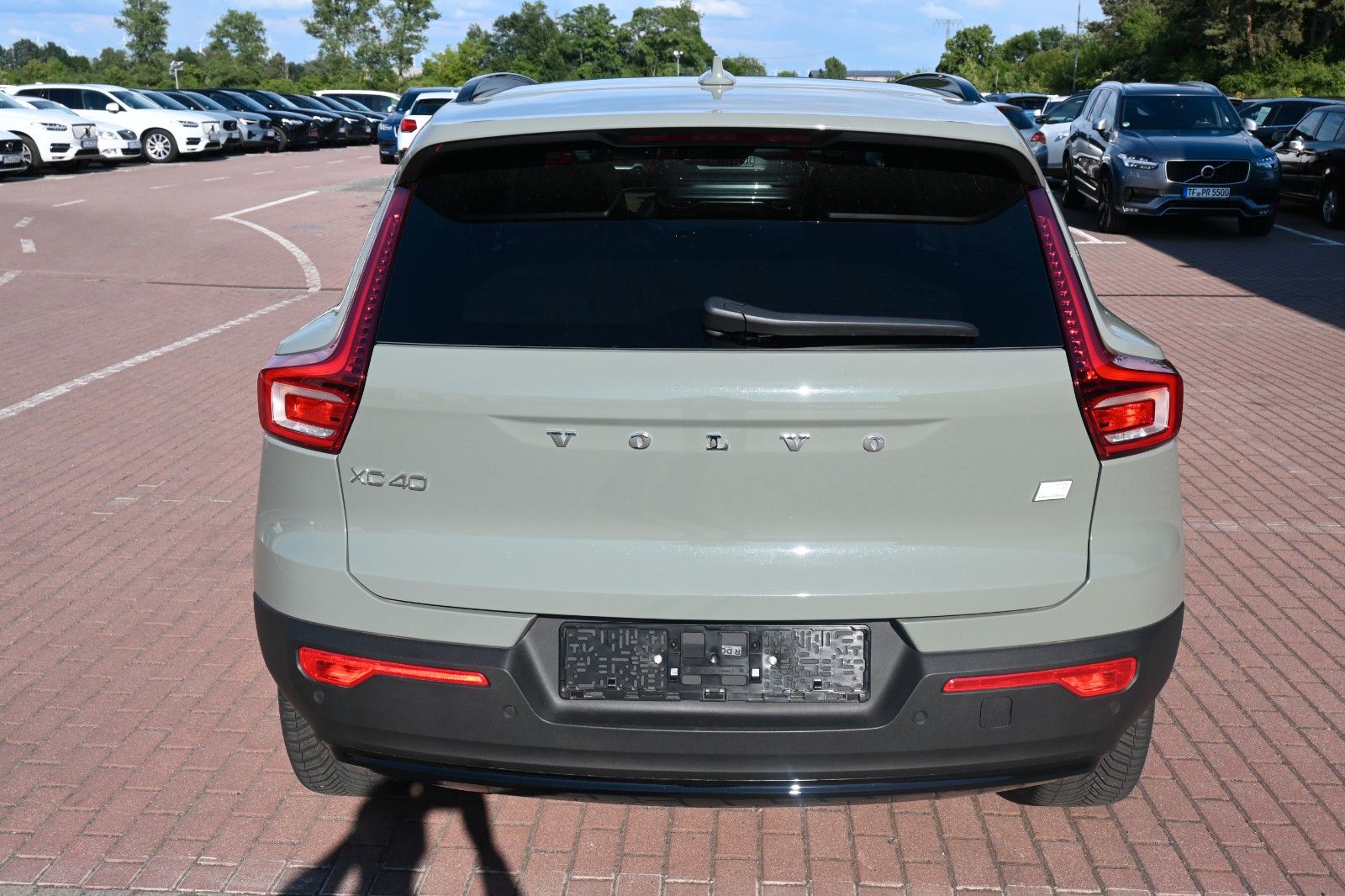 Fahrzeugabbildung Volvo XC40 Ultimate Dark T5 PHEV Ultimate*360°*PANO*