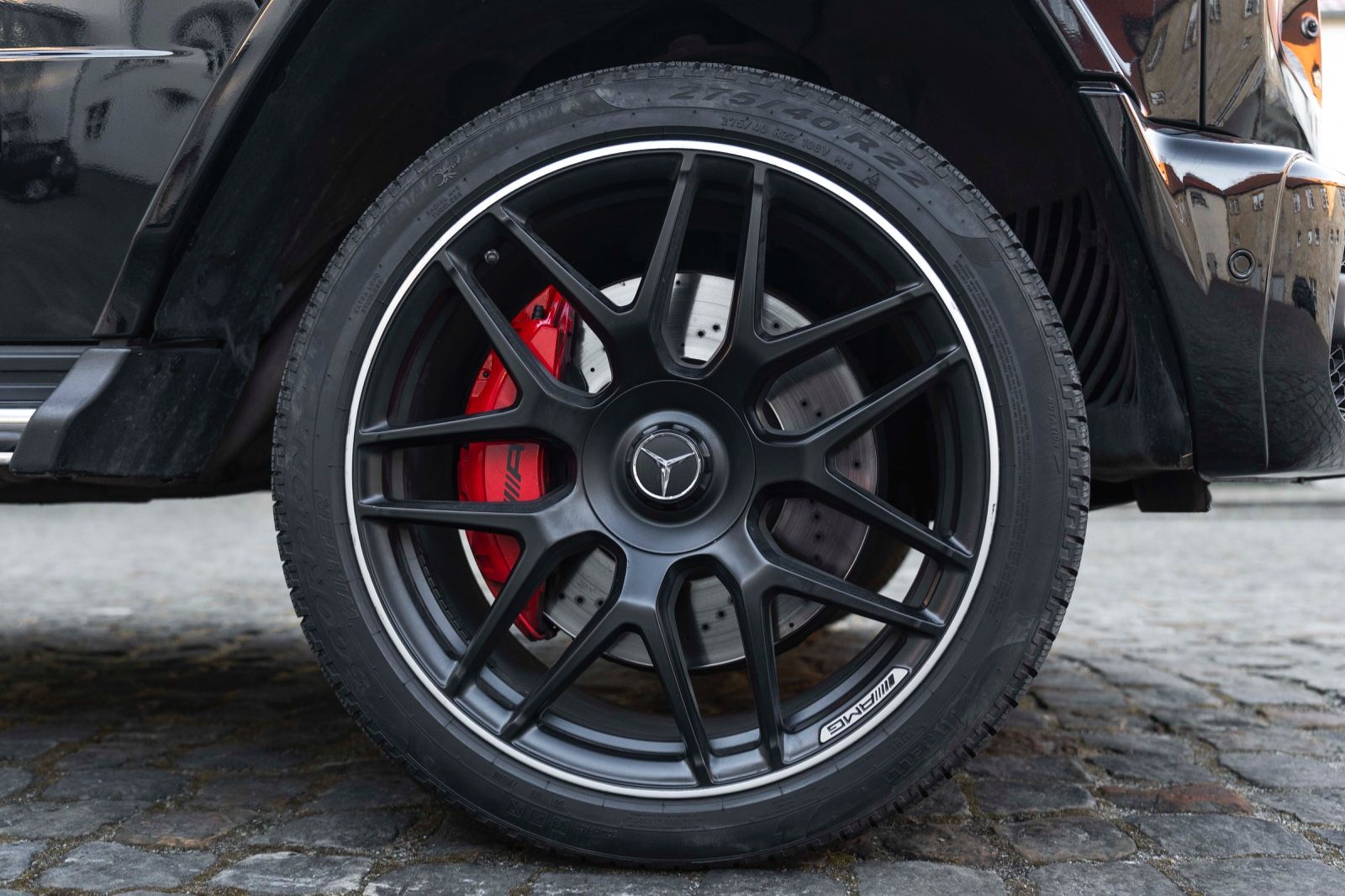 Fahrzeugabbildung Mercedes-Benz G 63 AMG ACC BURMESTER 360°  AHK CARBON