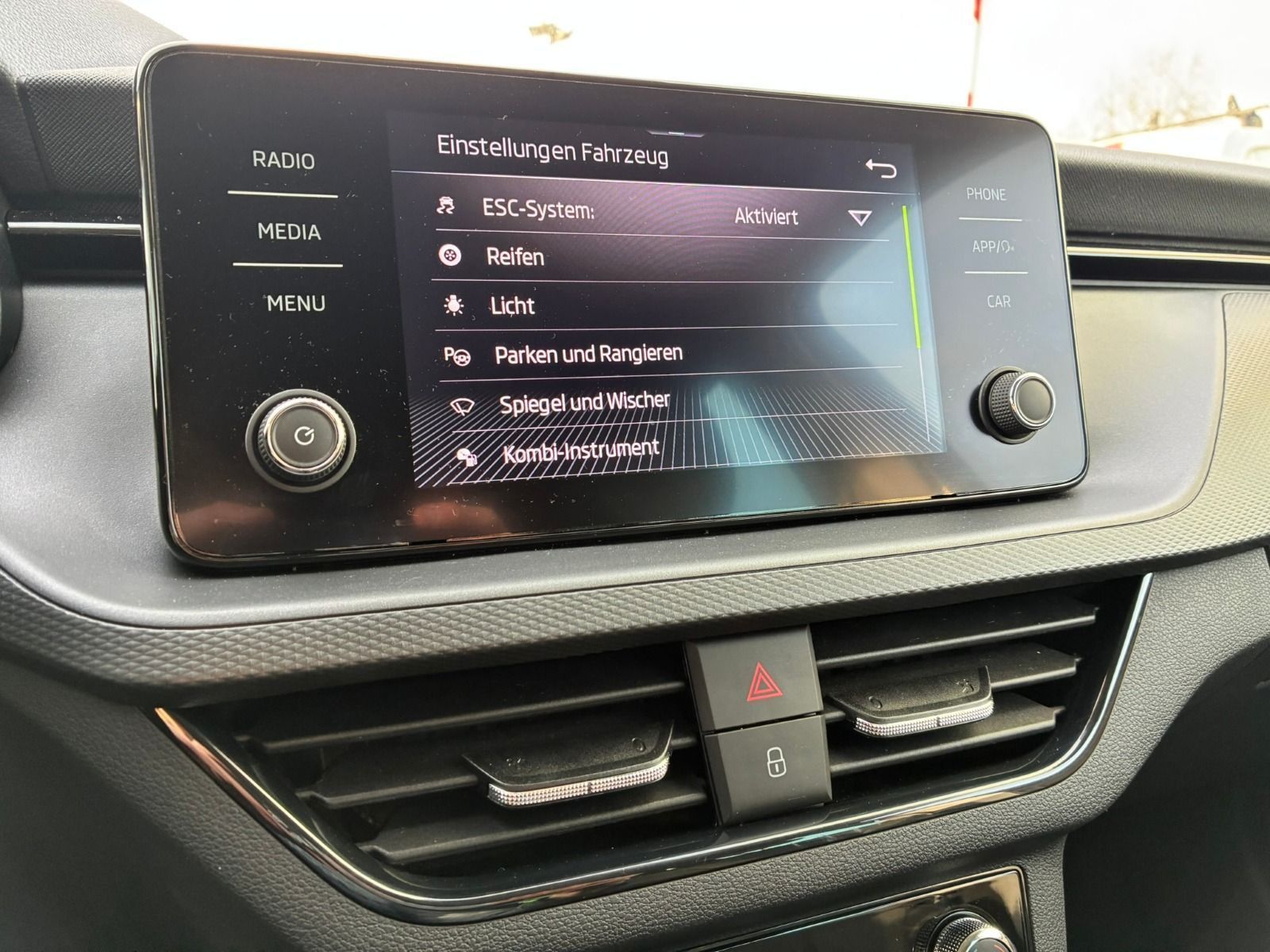 Fahrzeugabbildung SKODA Scala 110PS 6-Gang*LED*PDC*SmartLink