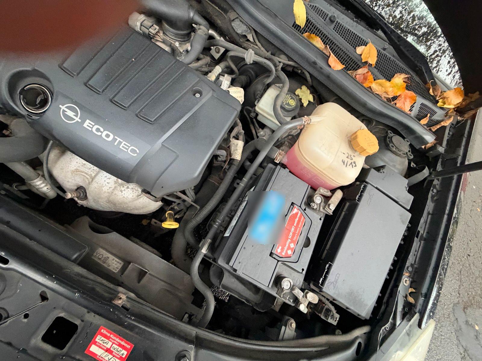 Opel Astra 2004 — photo 9